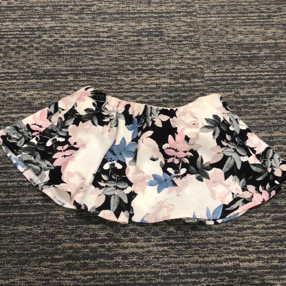 Strapless top